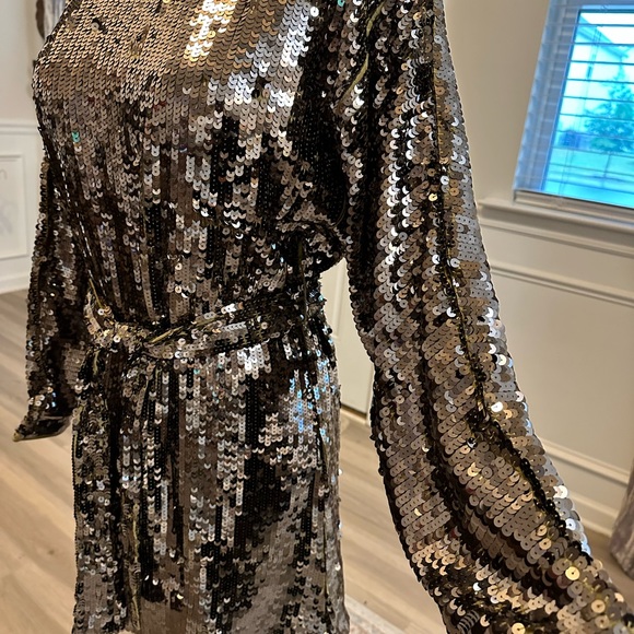 ASOS Sequin Batwing Sleeve Mini Shift Dress with belt. Size 2 - Picture 2 of 11